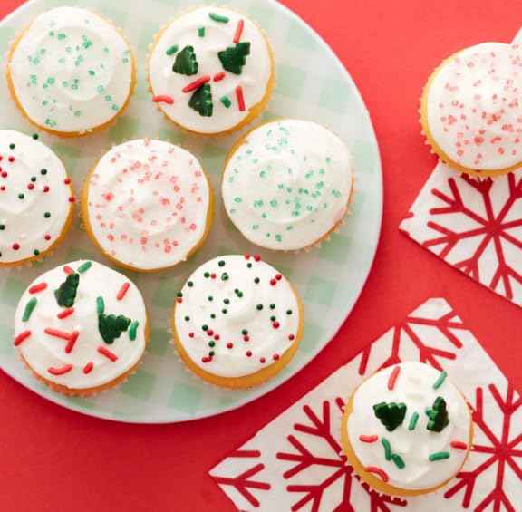 Holiday Sprinkles Set 12 Count 11.85 Oz Different Types in Box, Cake - Cookies Sprinkles For Christmas-Party, Kosher,Jimmies, Stars, Nonpareils and more