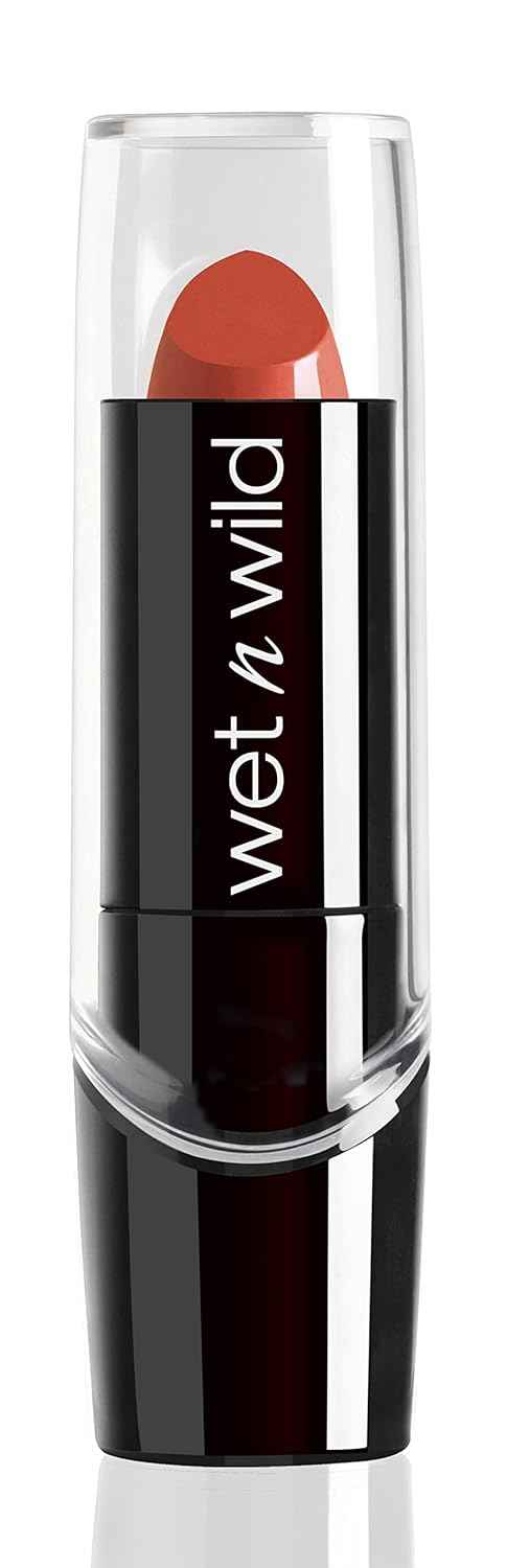 wet n wild Silk Finish Lipstick, Hydrating Rich Buildable Lip Color, Formulated with Vitamins A,E, & Macadamia for Ultimate Hydration, Cruelty-Free & Vegan - Cherry Frost
