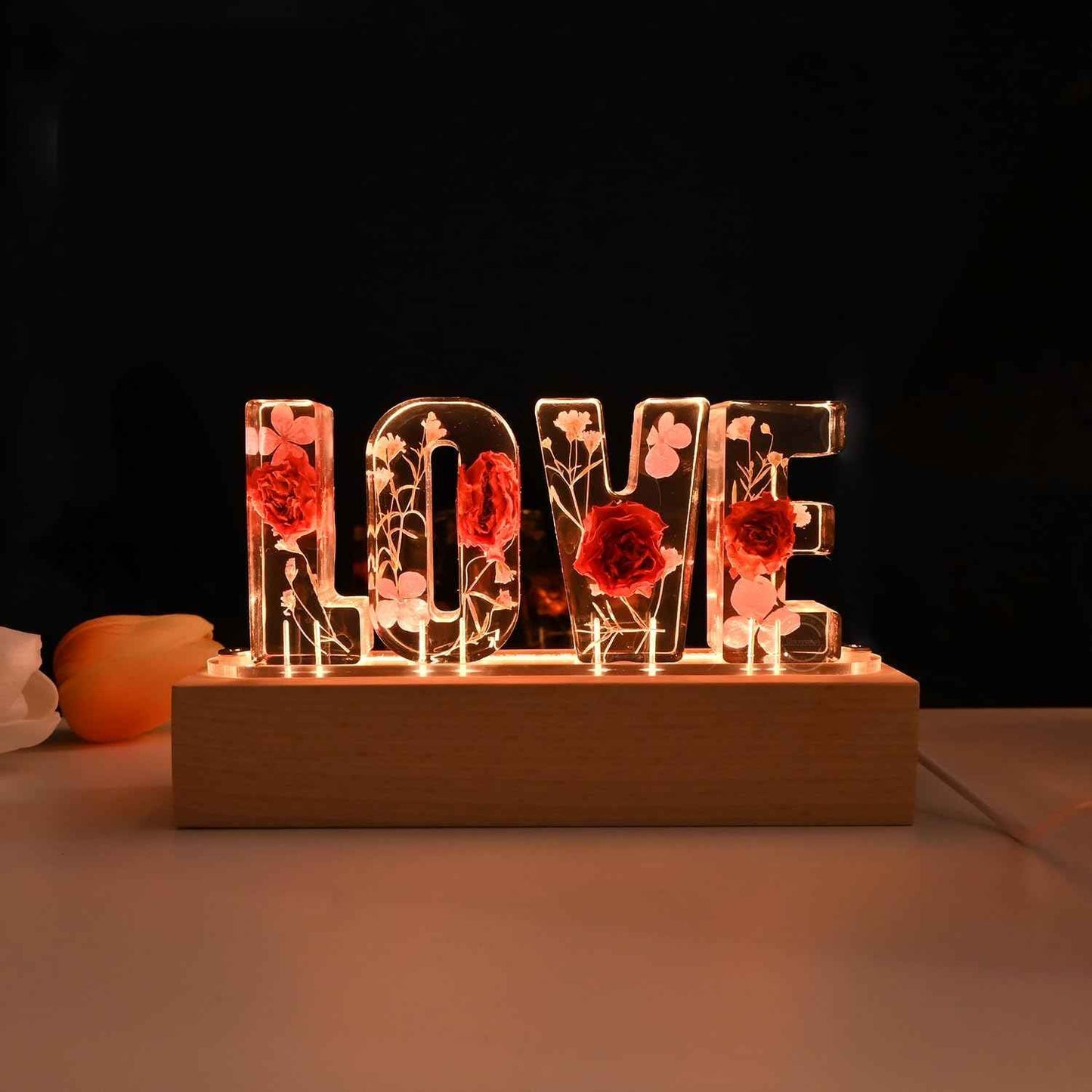 Britrio Gift for Mom Women Grandma Rose Dry Flower Night Light Lamp for Mother's Day Mom Birthday from Son Daughter Dried Pressed Flower Letter Led Light Christmas Gift Home Bedroom Decor