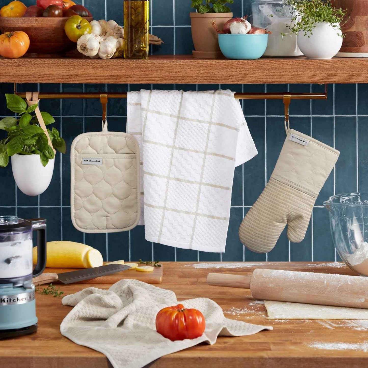 KitchenAid Quilted Cotton Terry Cloth Oven Mitt, Pot Holder, Kitchen Towel 4-Pack Set, Heat Resistant, Silicone Grip
