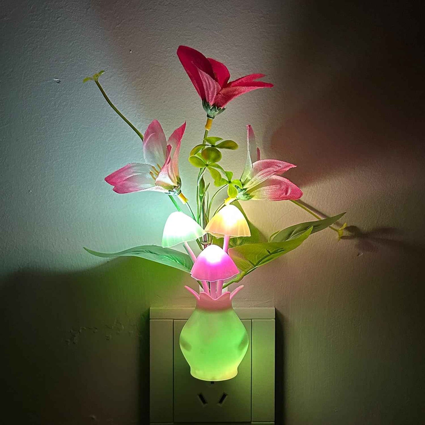 Plug-in Night Light with Auto Light Sensor, RGB LED Mushroom Night Light Wall Based Flower Lamp 1W Energy Efficient Nursery Nightlight for Kids Room, Bedroom, Nursery, Lounge, Hallway and Stairs | Nursery Nightlight, Auto Light Sensor, Energy Efficient, W