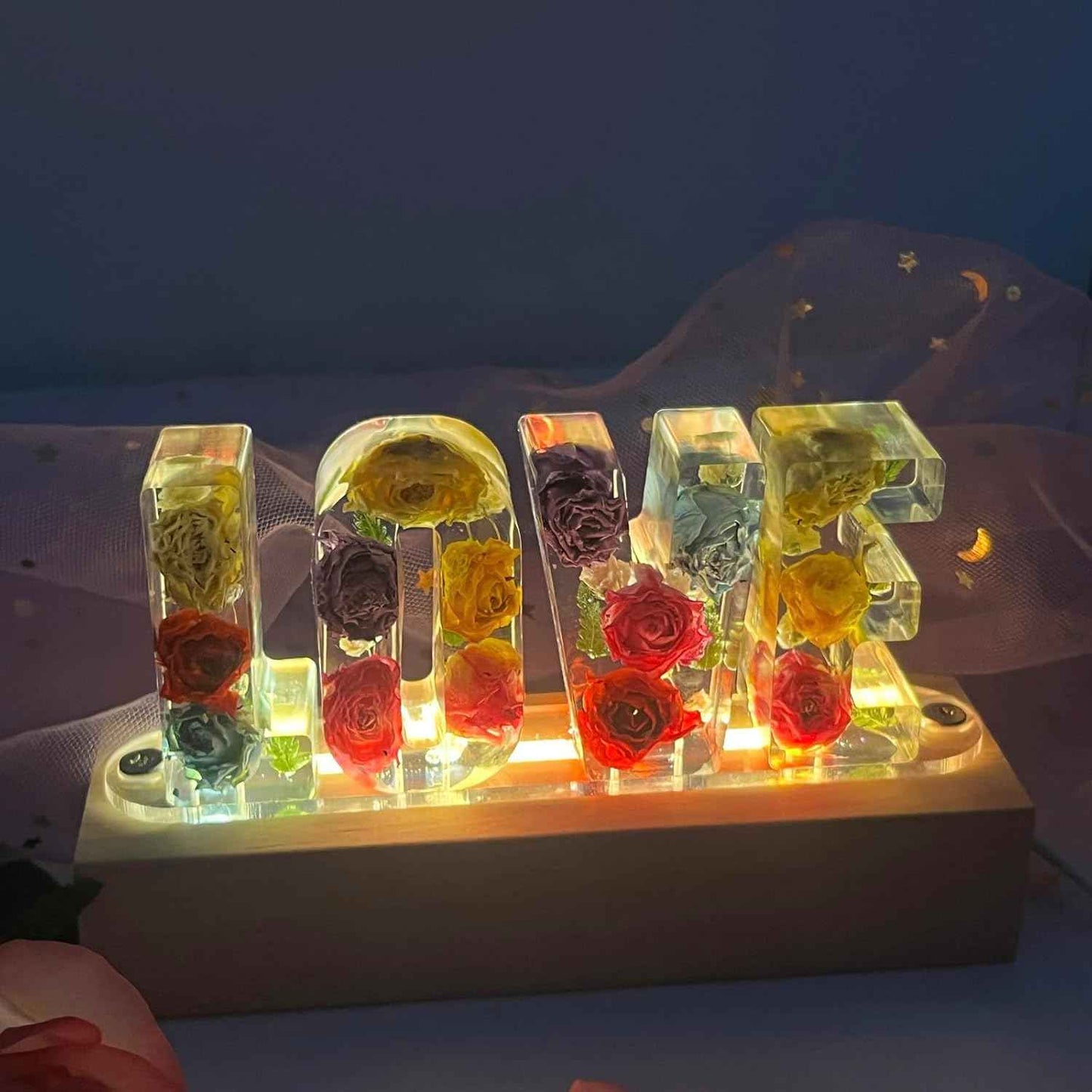 Handmade Floral Resin Dried Roses Night Light Pressed Dry Flower Lights Lamp Gifts for Women Girls Bedroom Decor