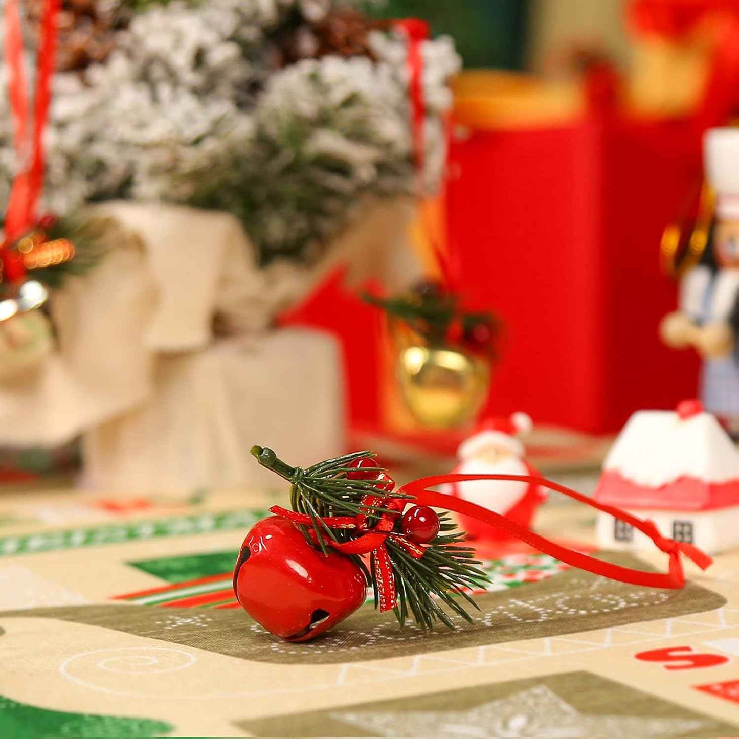 MCPINKY 30PCS Christmas Bells, Jingle Bells with Holly Leaves Berries for Craft, Gift Wrapping Christmas Tree Decor