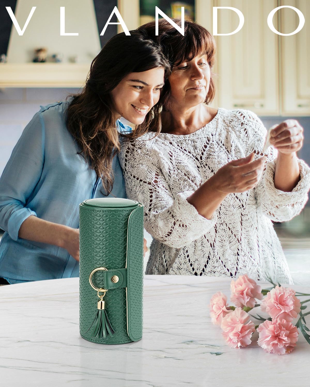 Vlando Wedding Gifts for Women, Travel Jewelry Box, Bridal Shower Gifts, Bridesmaid Gifts for Wedding Day Bride Gifts, Bridesmaid Proposal Gifts, Travel Jewelry Organizer - Green