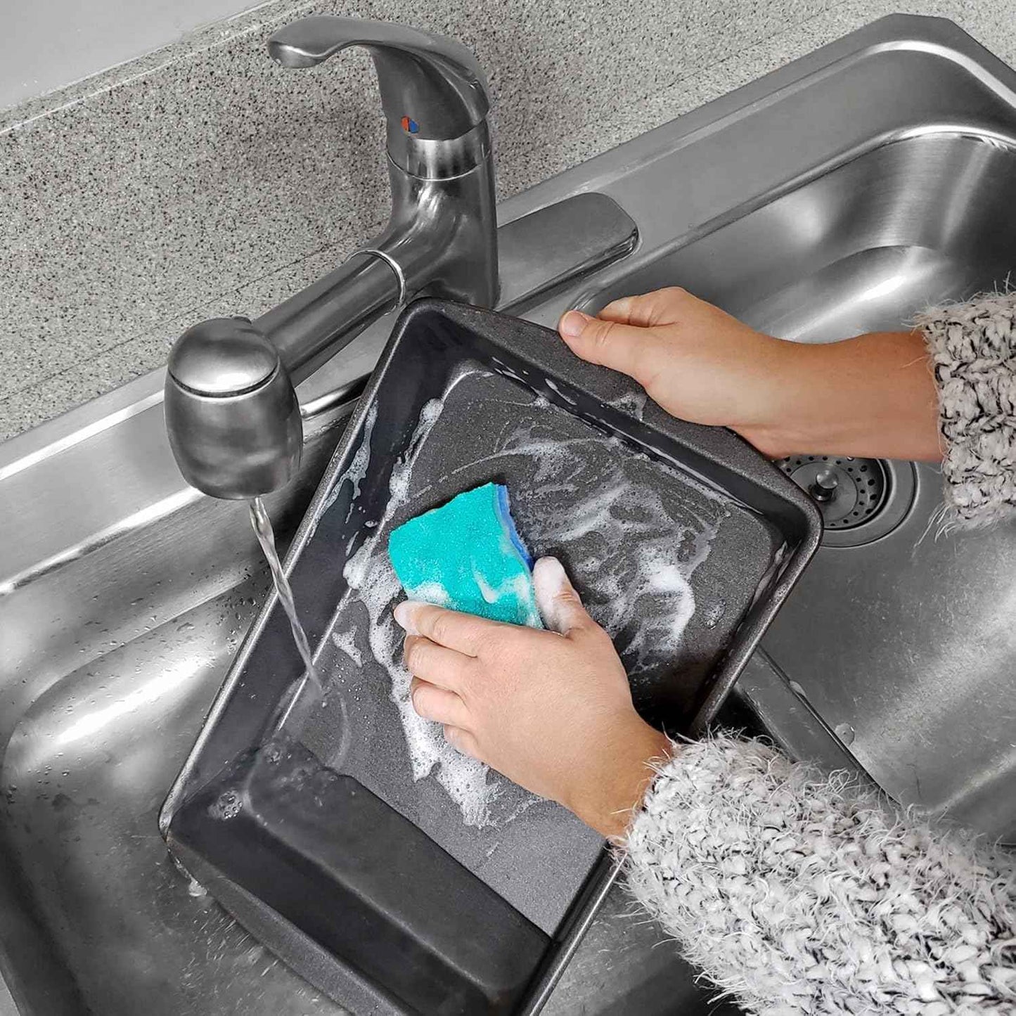 O-Cedar Scrunge Non-Scratch Scrub Sponge (Pack of 6) Multi-Use, All-Purpose, Odor-Resistant, Scrubbing Sponge Safely Cleans All Hard Surfaces in Kitchen and Bathroom