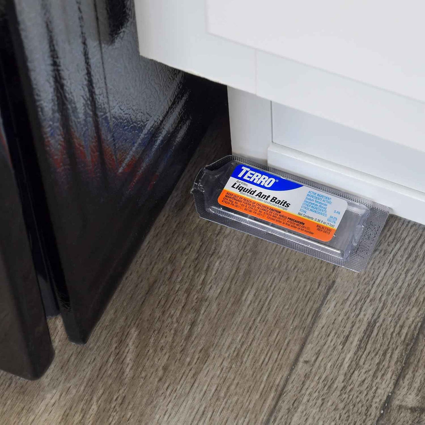 TERRO Ant Killer Bait Stations T300-3SR - Liquid Bait to Eliminate Ants - 18 Count Stations for Effective Indoor Ant Control