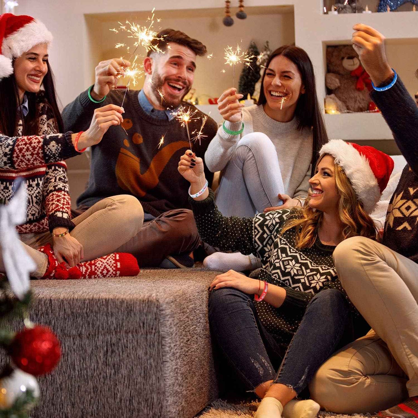 FEPITO 42 Pieces Christmas Silicone Wristbands Rubber Band Bracelets for Christmas Party Decoration Supplies 7 Merry Xmas Style