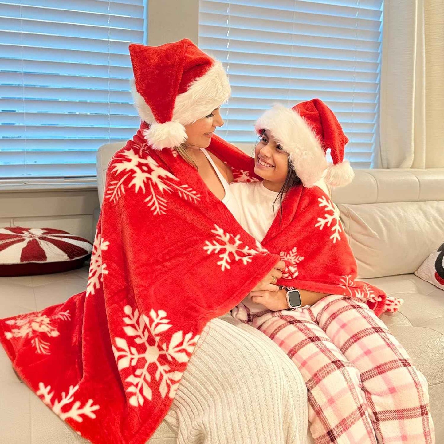 BEDELITE Christmas Throw Blanket– Cozy Holiday Blanket with Red Snowflake Design, Soft Lightweight Fleece Christmas Blanket for Couch & Bed, Festive Home Décor & Gift, 50"x60"