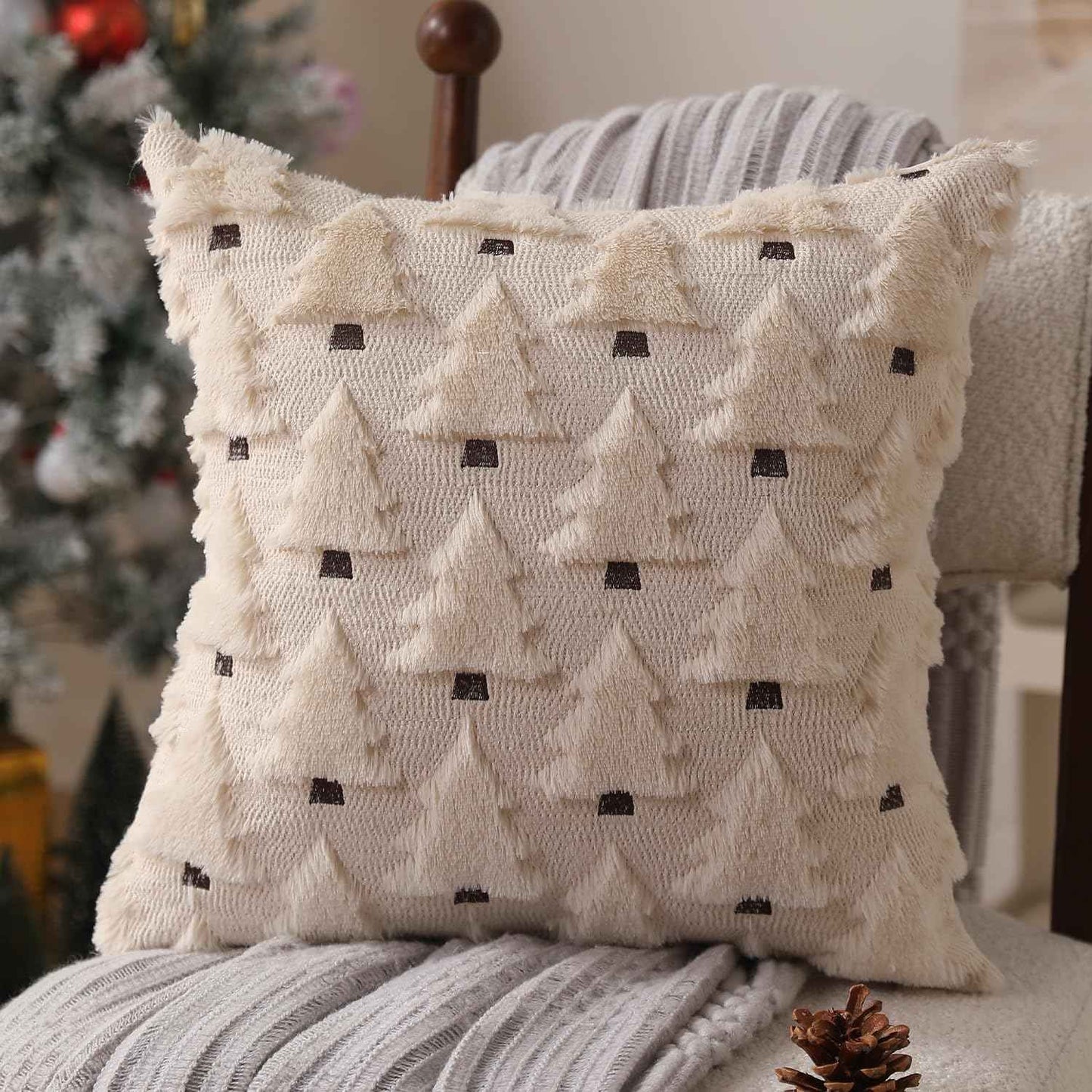 Christmas Pillow Covers 18x18 inch, Set of 2 Soft Plush Faux Fur Wool Throw Pillow Cases with Beige Christmas Tree Design