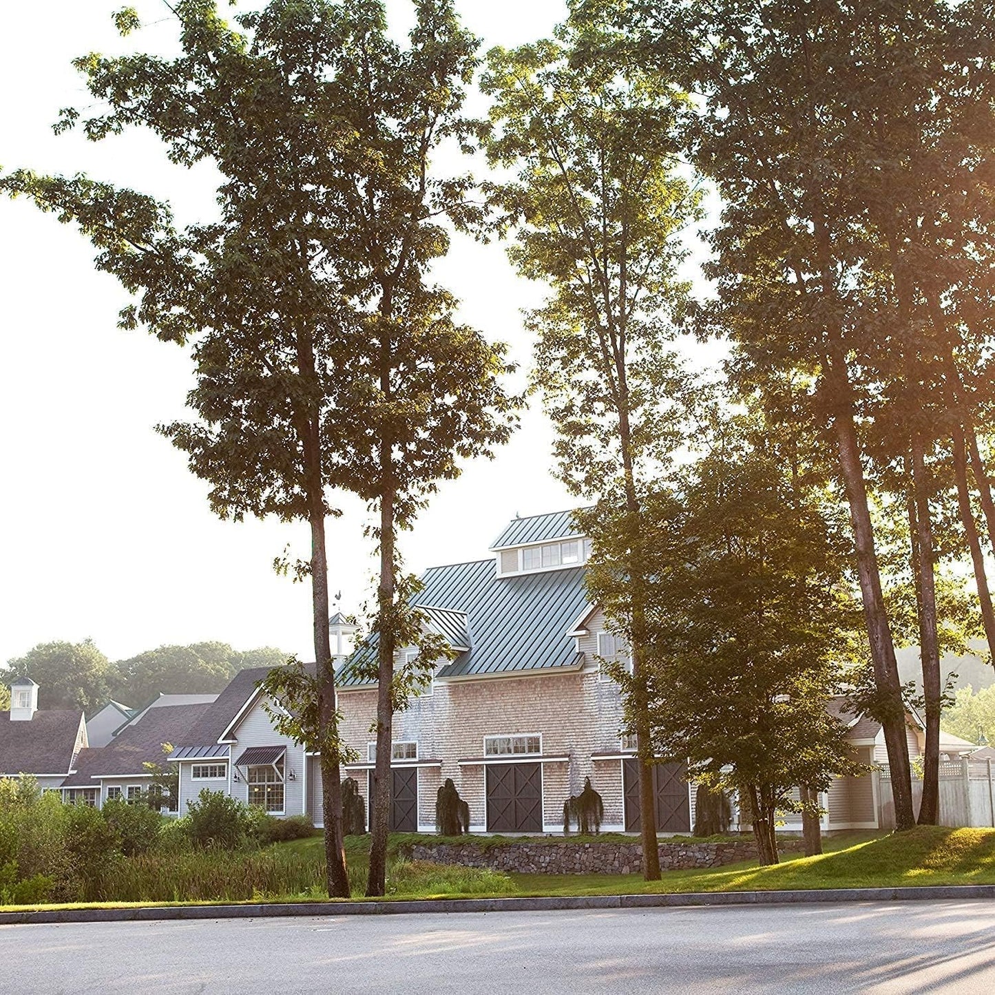 Village Candle Warm Apple Pie Large Glass Apothecary Jar Scented Candle, 21.25 oz, Brown