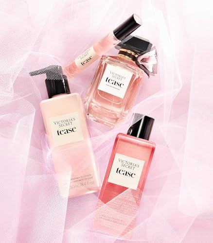 Victoria's Secret Tease Eau de Parfum Travel Spray, Notes of White Gardenia, Anjou Pear & Black Vanilla, Mini Perfumes for Women (0.23 oz)