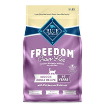 Blue Buffalo Freedom Grain-Free Adult Dry Cat Food 5-lb Bag, Complete Indoor Cat Nutrition with Chicken Recipe