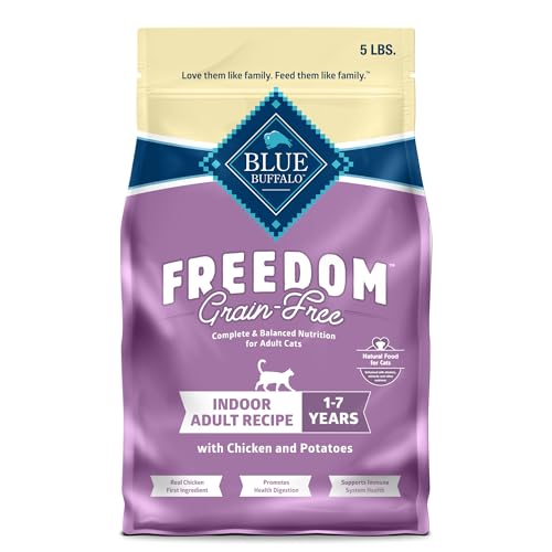 Blue Buffalo Freedom Grain-Free Adult Dry Cat Food 5-lb Bag, Complete Indoor Cat Nutrition with Chicken Recipe