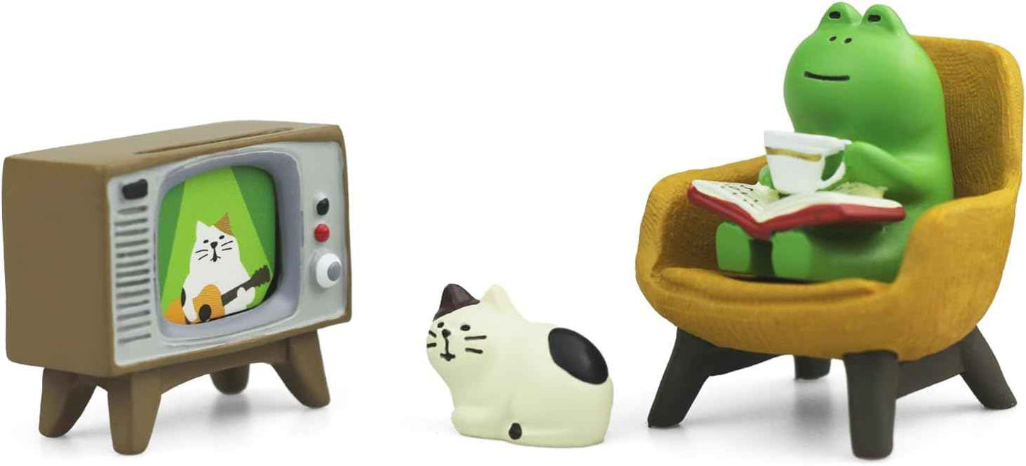 Cute Cat Playing Phone on Sofa and Drinking Coffee Figurine for Office Home Decor - Cute Cat Gift for Cat Lovers