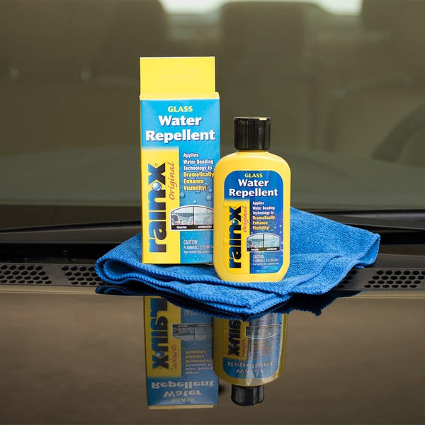 Rain-X 800002243 Glass Treatment, 7 oz, exterior glass treatment for improved wet weather driving visibility