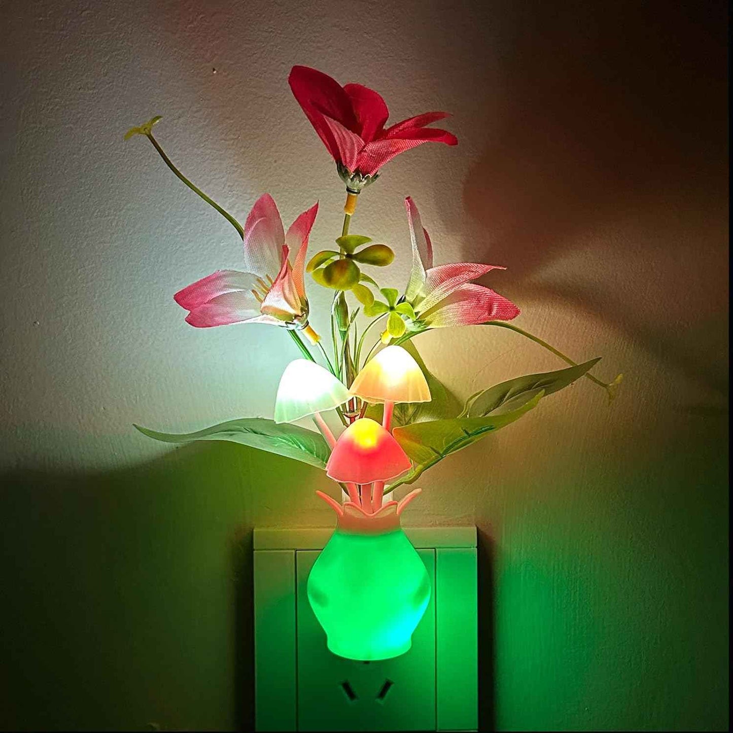 Plug-in Night Light with Auto Light Sensor, RGB LED Mushroom Night Light Wall Based Flower Lamp 1W Energy Efficient Nursery Nightlight for Kids Room, Bedroom, Nursery, Lounge, Hallway and Stairs | Nursery Nightlight, Auto Light Sensor, Energy Efficient, W