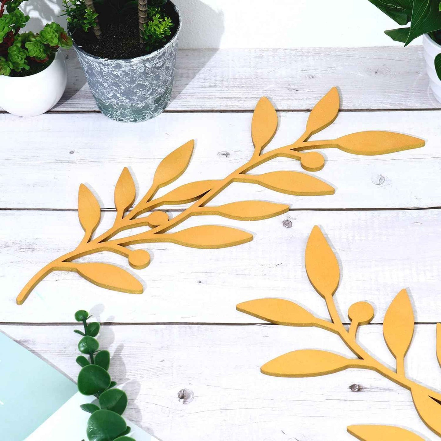 Zzbakress 2 Pieces Wooden Vine Olive Branch Leaf Leaf Wall Decor,Farmhouse Signs for Living Room Decoration (Gold)