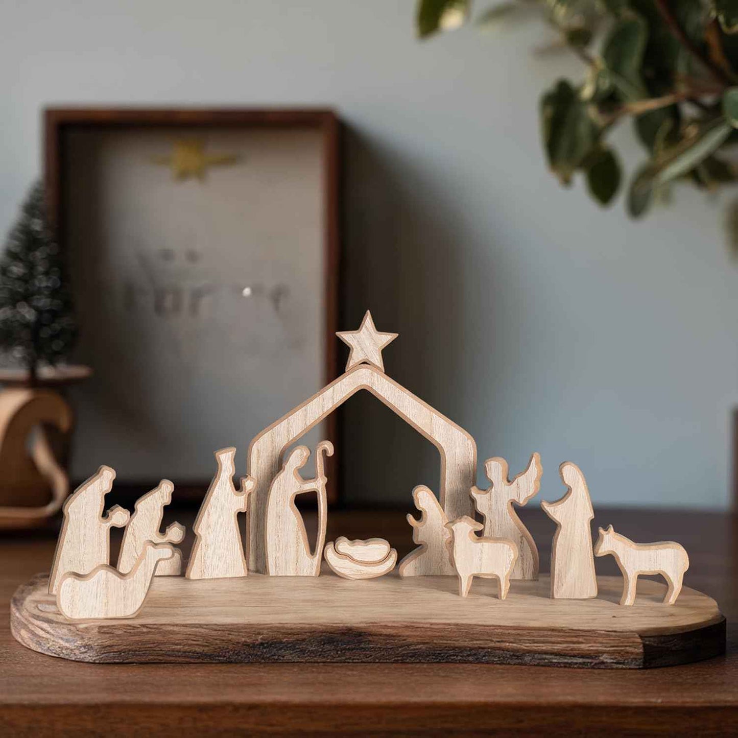 NEROSUN Nativity Scene Set, 13Pcs Wooden Christmas Nativity Scene Miniature Holy Family Figurines, Minimalism Boho Tabletop Christmas Manger Decorations for Indoor Home Mantel Display