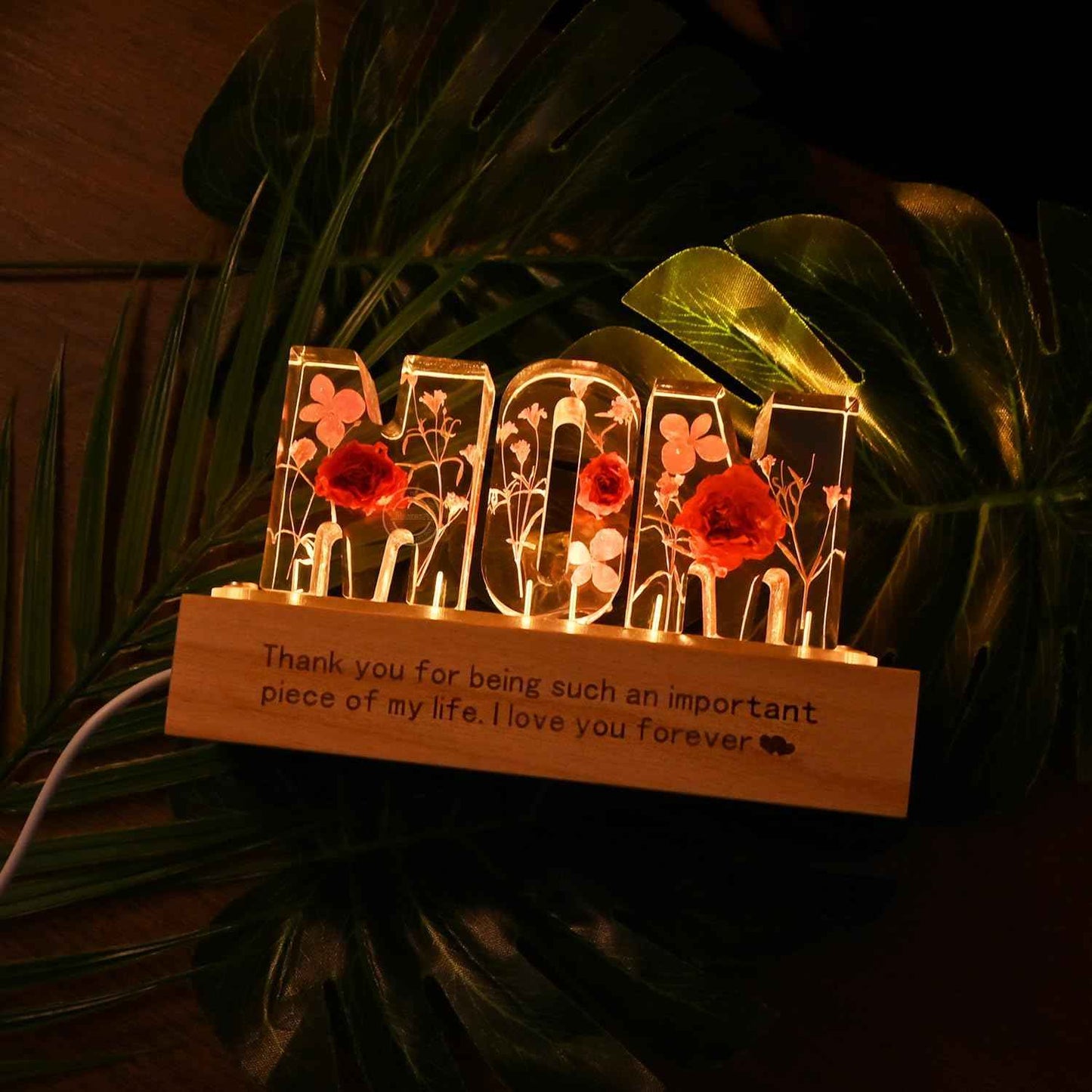 Britrio Gift for Mom Women Grandma Rose Dry Flower Night Light Lamp for Mother's Day Mom Birthday from Son Daughter Dried Pressed Flower Letter Led Light Christmas Gift Home Bedroom Decor