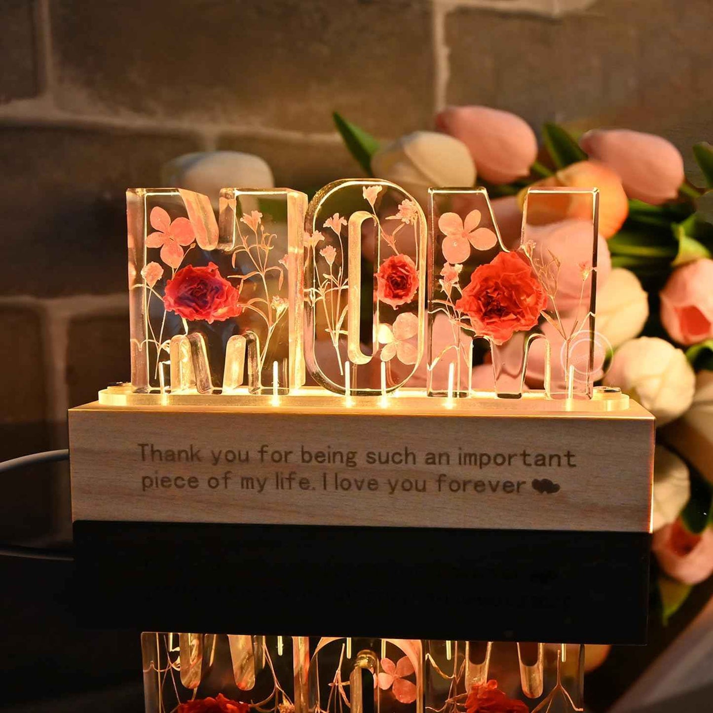 Britrio Gift for Mom Women Grandma Rose Dry Flower Night Light Lamp for Mother's Day Mom Birthday from Son Daughter Dried Pressed Flower Letter Led Light Christmas Gift Home Bedroom Decor