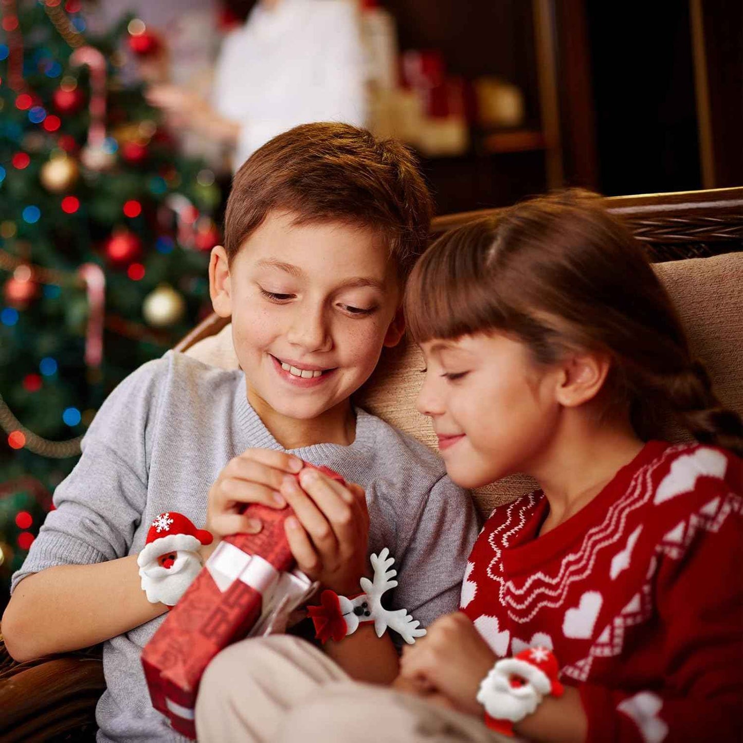 Blulu 20 Pieces Christmas Slap Bracelets Christmas Snap Bracelet Party Favors Xmas Slap Bands Include Santa Claus Snowman Reindeer Bear Xmas Decorations for Girls and Boys