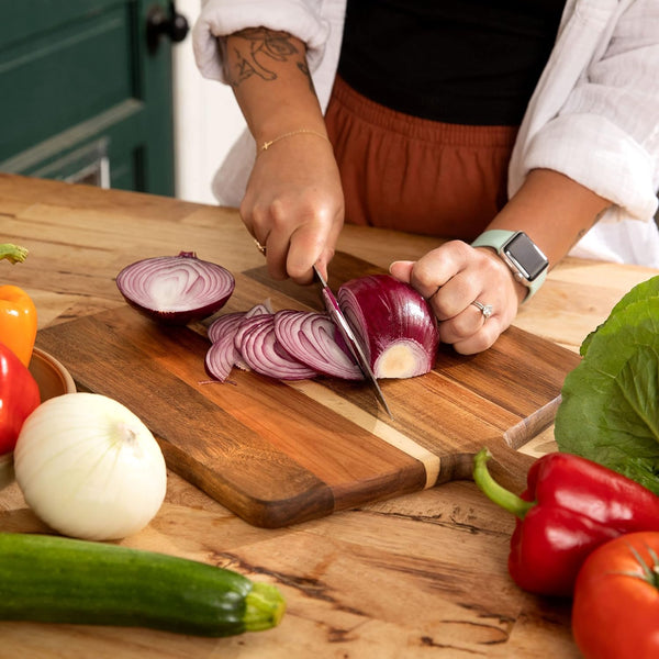 Acacia wood cutting board and serving board with handle for kitchen and dining