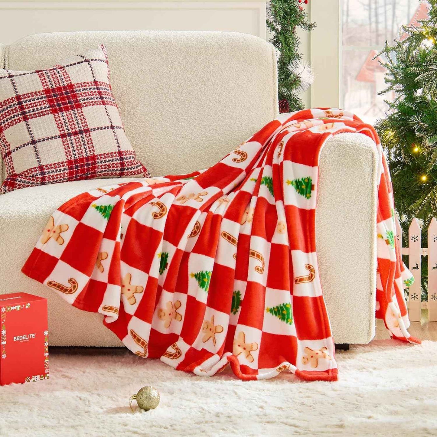 BEDELITE Christmas Throw Blanket– Cozy Holiday Blanket with Red Snowflake Design, Soft Lightweight Fleece Christmas Blanket for Couch & Bed, Festive Home Décor & Gift, 50"x60"