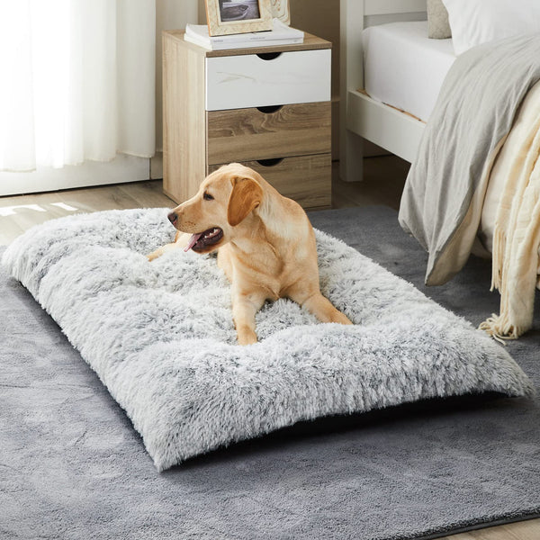 BFPETHOME grey plush dog crate bed for large dogs, fluffy cozy kennel pad with anti-slip bottom, washable pet mat