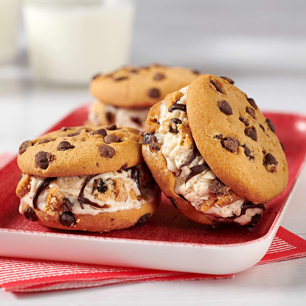 CHIPS AHOY! Chewy Chocolate Chip Cookies, Party Size, 26 oz Packaging