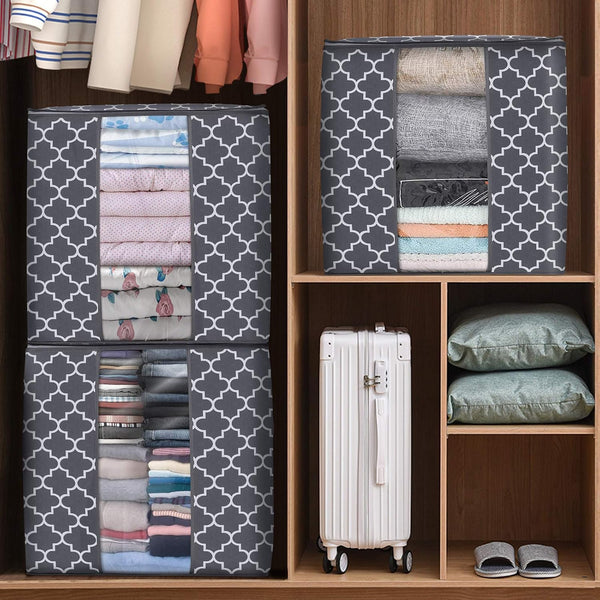 Storage bags for comforters and bedding with large capacity and sturdy zippers