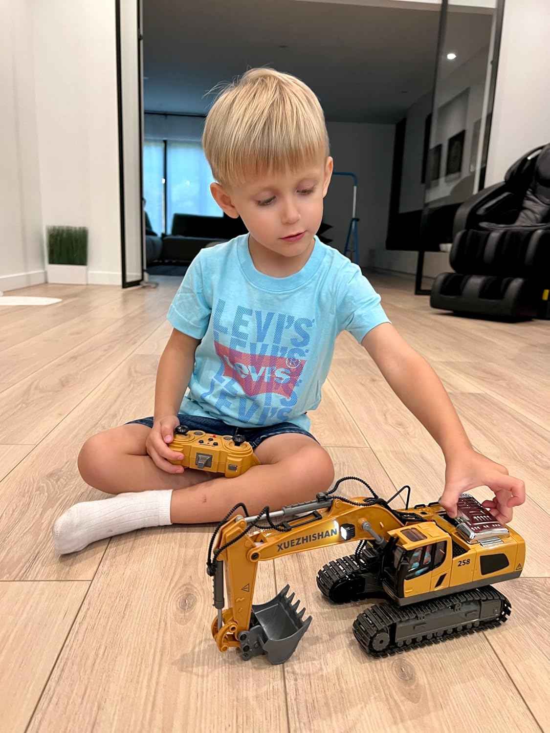KIDMARKT Remote Control Excavator Toy for Boys | 11-Channel Metal Construction Truck with Lights, 2×1200mAh Batteries, 120-Min Playtime | RC Excavator Toys for Kids Ages 3-12, STEM Gift for Birthday