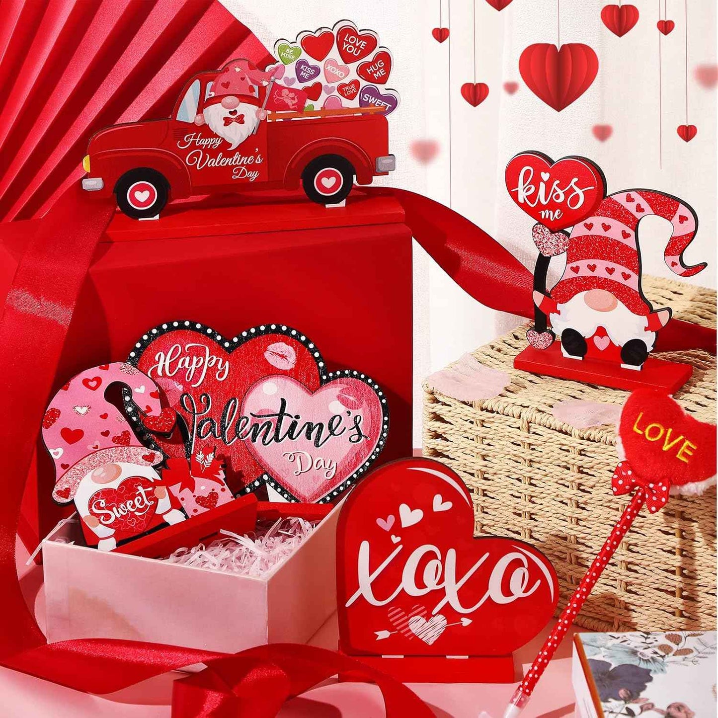 Capoda 5 Pieces Valentine's Day Wooden Table Sign Decoration Freestanding Table Centerpiece Sign Romantic Truck Heart Shape Home Decor Tiered Tray Gnome Valentines Day Accessories(Red)