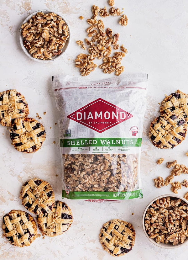 Diamond of California Shelled Walnut Halves and Pieces, 32 oz Raw Walnuts for Baking and Snacking