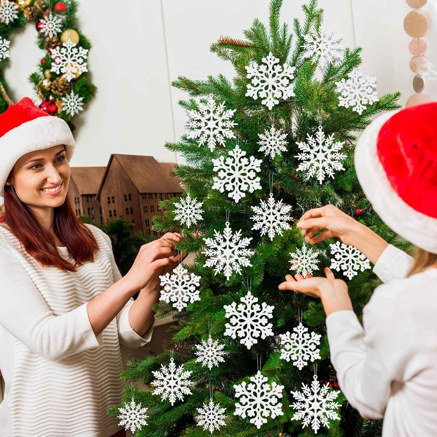 24PCS Snowflake Ornaments, Christmas White Snowflakes Tree Decorations, Plastic Glitter Snow Flakes Decorating Hanging, Xmas Tree Ornaments Indoor Ceiling Fireplace Winter Wonderland Decor