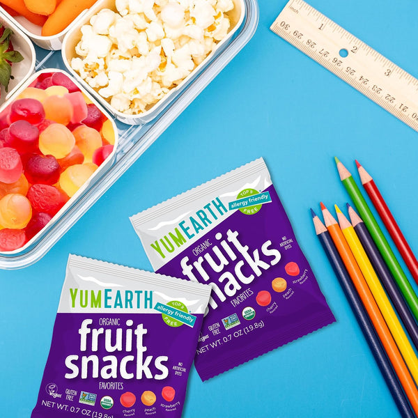 YumEarth Organic Fruit Snacks (Pack of 35) - 0.7 Ounce Snack Packs, Allergy Friendly, Gluten Free, Non-GMO, Dye Free
